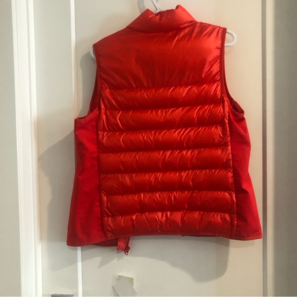 Fabletics Elliot Puffer Vest - Picture 2 of 4
